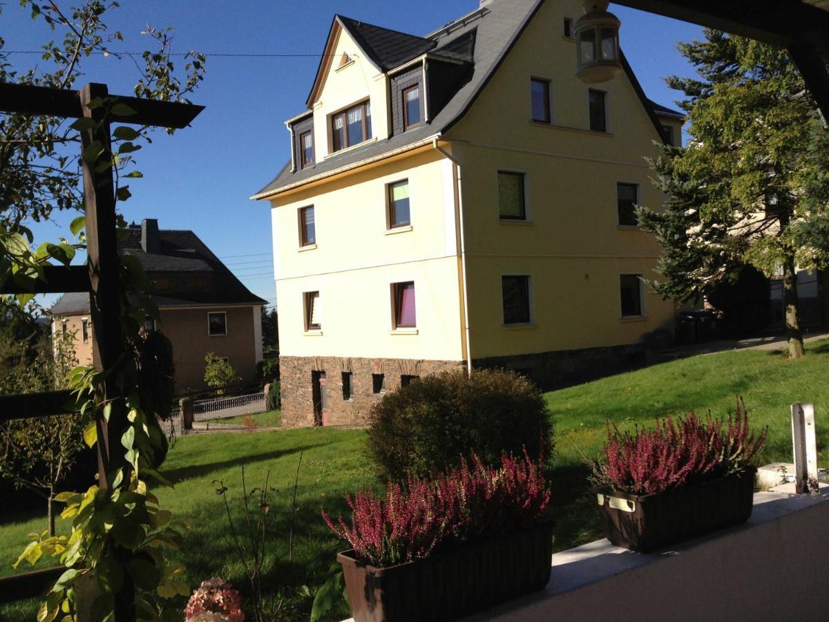 Апартаменты Am Balkon Des Erzgebirges Bernsbach Экстерьер фото