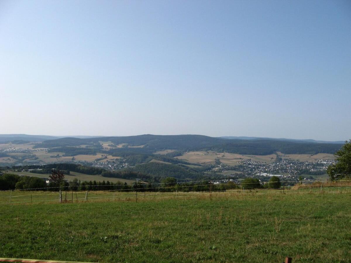Апартаменты Am Balkon Des Erzgebirges Bernsbach Экстерьер фото