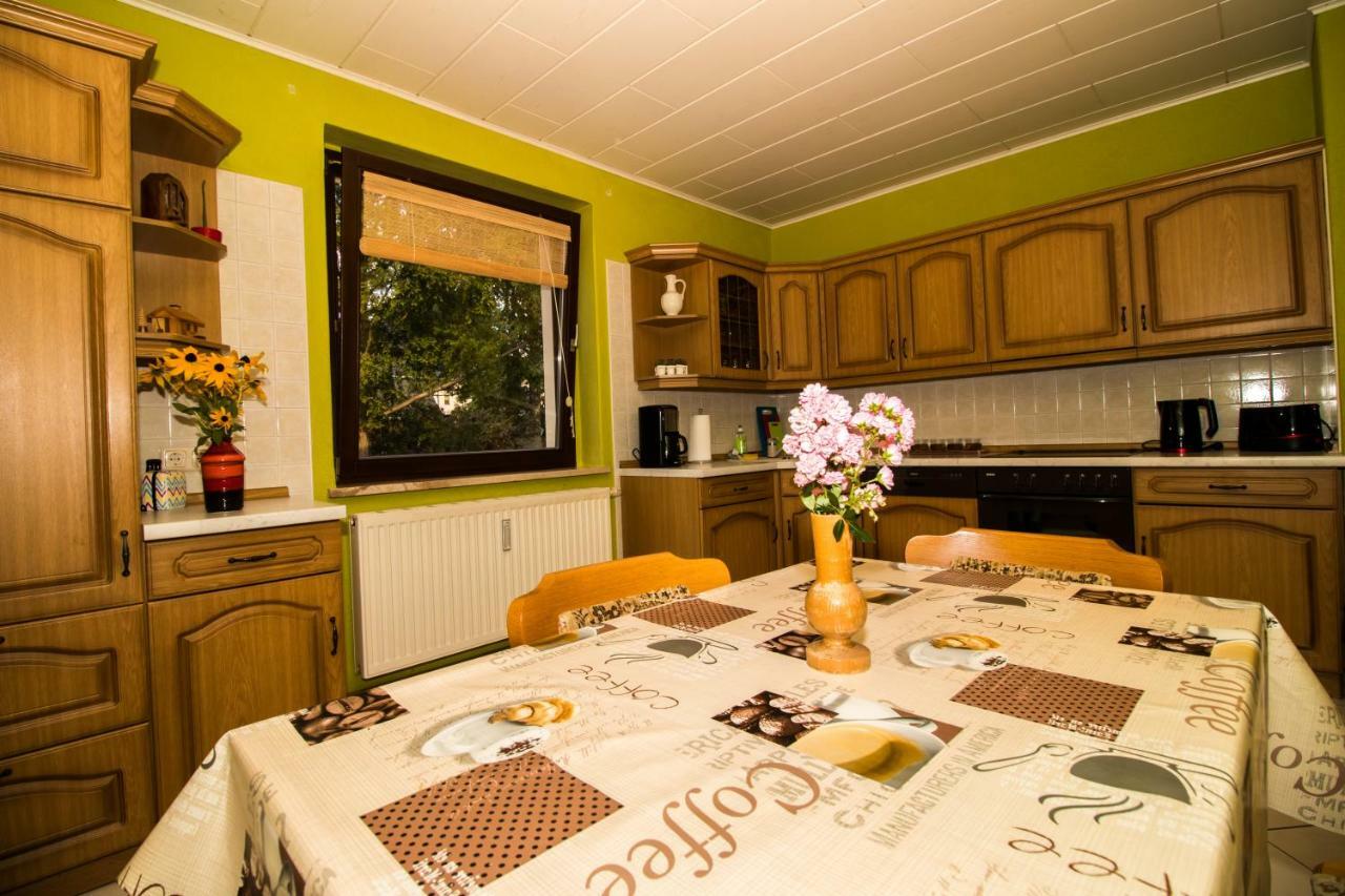 Апартаменты Am Balkon Des Erzgebirges Bernsbach Экстерьер фото